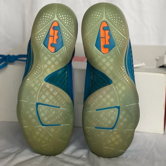 *DEAD STOCK* *RARE FIND* NIKE LEBRON IX (9) CHINA SIZE 11.5 U.S. - Picture 5 of 7
